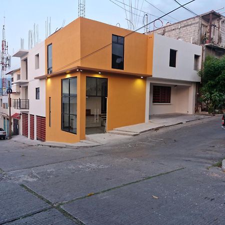 Inbed Hotel Tuxtla Gutiérrez Exteriör bild