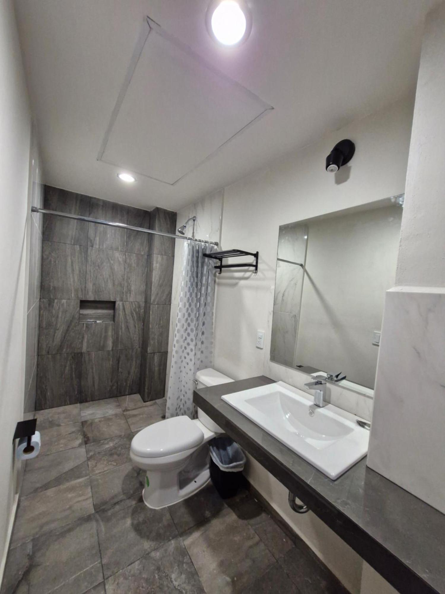 Inbed Hotel Tuxtla Gutiérrez Exteriör bild